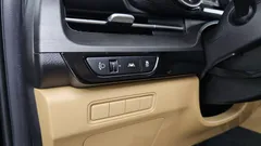 2023 Kia Carnival Diesel 9-Seater Prestige — фото 18