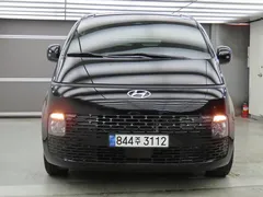 2023 Hyundai Staria Cargo 5-Seater — фото 2