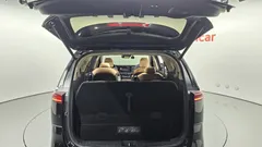 2023 Kia Carnival Diesel 9-Seater Noblesse — фото 19