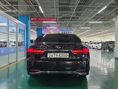 2022 Lexus LS 3.5 Luxury AWD, чёрный — фото 4
