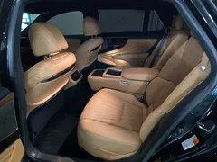 2022 Lexus LS 3.5 Luxury AWD, чёрный — фото 15