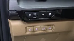 2023 Kia Carnival Diesel 9-Seater Signature — фото 17