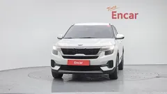 2021 Kia Seltos Gasoline 1.6 Turbo 2WD, белый — фото 3
