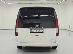 2022 Hyundai Staria Cargo 5-Seater — фото 3