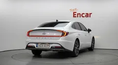 2022 Hyundai Sonata Premium Plus, белый — фото 4