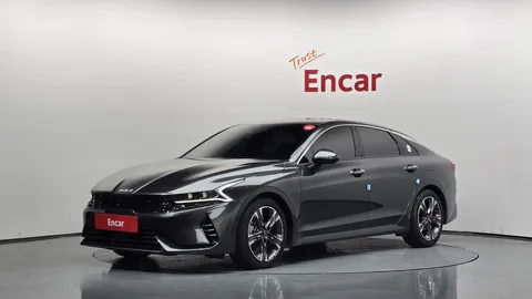2023 Kia K5 Signature