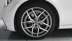 2022 Mercedes-Benz E-Class E220d 4MATIC AMG Line — фото 5
