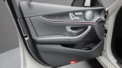 2022 Mercedes-Benz E-Class E220d 4MATIC AMG Line — фото 18