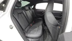 2023 Audi A3 40 TFSI Premium, белый — фото 11