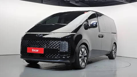 2023 Hyundai Staria 4WD Lounge 9-Seater