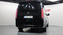 2023 Hyundai Staria 4WD Lounge 9-Seater, чёрный — фото 4