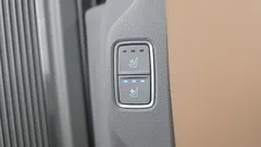 2023 Hyundai Staria 4WD Lounge 9-Seater, чёрный — фото 17