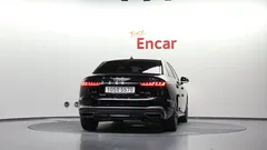 2021 Audi A4 45 TFSI Quattro Premium, чёрный — фото 4