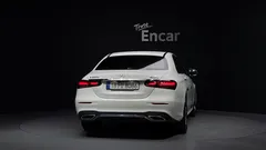 2023 Mercedes-Benz E-Class E220d 4MATIC AMG Line — фото 4