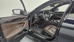 2022 BMW 5-Series 530i M Sport Package — фото 10
