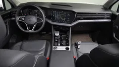 2023 Volkswagen Touareg 3.0 TDI Premium, белый — фото 7