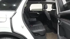 2023 Volkswagen Touareg 3.0 TDI Premium, белый — фото 11