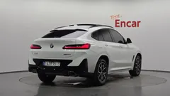 2023 BMW X4 xDrive20i M Sport — фото 2