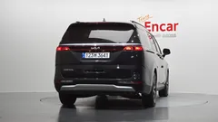2023 Kia Carnival Diesel 9-Seater Prestige — фото 4