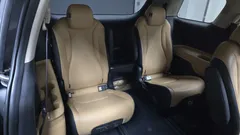 2023 Kia Carnival Diesel 9-Seater Prestige — фото 13