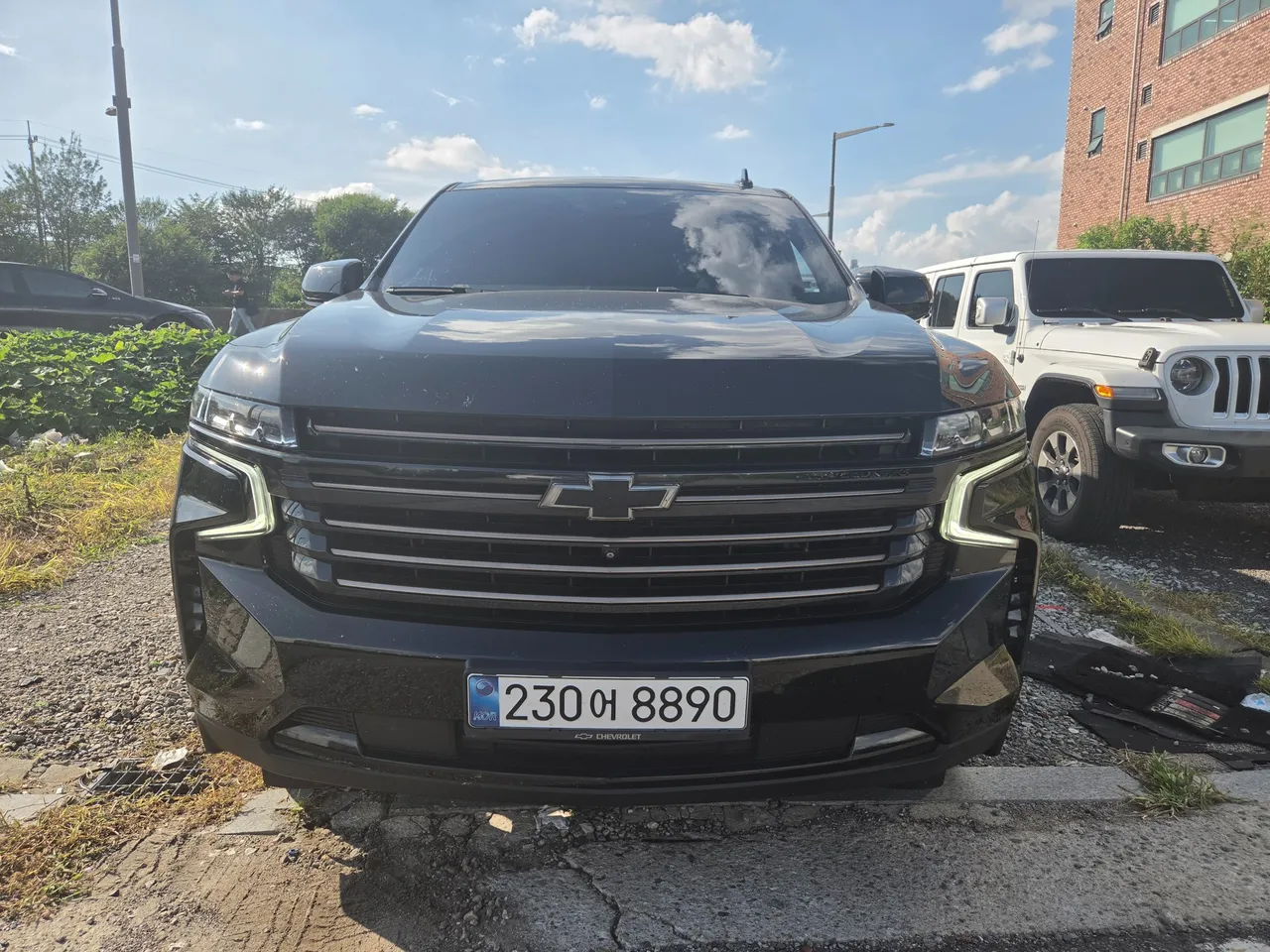 2023 ChevroletGMDaewoo Tahoe 6.2 Dark Knight 4WD