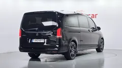 2021 Mercedes-Benz V-Class V300 CDI, чёрный — фото 2