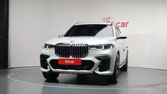 2022 BMW X7 xDrive 40i M Sport 6STR, белый — фото 3