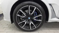 2022 BMW X7 xDrive 40i M Sport 6STR, белый — фото 5