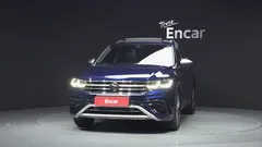 2023 Volkswagen Tiguan 2.0 TSI Prestige — фото 3