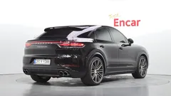 2023 Porsche Cayenne 4.0 Turbo Coupe — фото 2