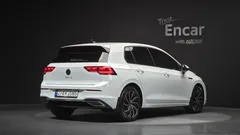 2022 Volkswagen Golf 2.0 TDI Prestige — фото 2