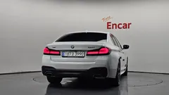 2023 BMW 5-Series 530i xDrive M Sport Package — фото 4