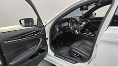 2023 BMW 5-Series 530i xDrive M Sport Package — фото 10