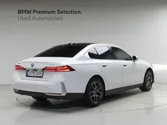 2024 BMW 5-Series 530i xDrive — фото 2