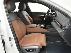 2024 BMW 5-Series 530i xDrive — фото 10