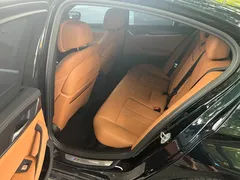2023 BMW 5-Series 520i M Sport — фото 18