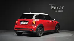 2022 Mini Cooper Classic — фото 2
