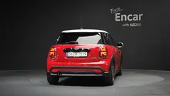 2022 Mini Cooper Classic — фото 4