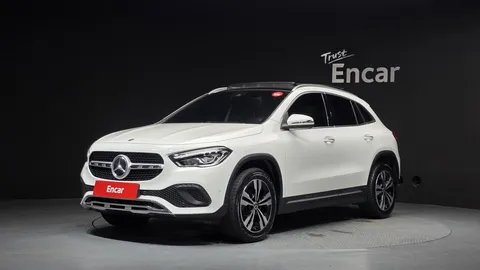 2021 Mercedes-Benz GLA-Class GLA220
