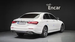 2022 Mercedes-Benz E-Class E220d 4MATIC AMG Line — фото 2