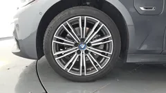 2022 BMW 3-Series 320e M Sports — фото 5