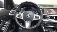 2022 BMW 3-Series 320e M Sports — фото 13