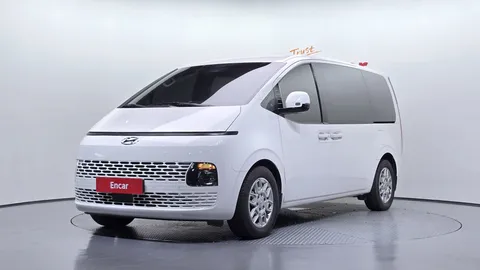 2023 Hyundai Staria 4WD Tourer 11-Seater