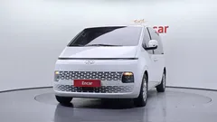 2023 Hyundai Staria 4WD Tourer 11-Seater — фото 3