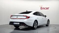 2022 Hyundai Sonata 2.0 — фото 2