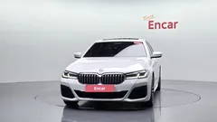 2022 BMW 5-Series 523d M Sport — фото 3