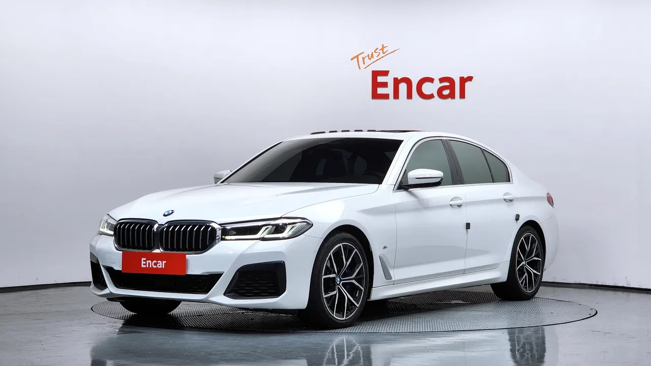 2022 BMW 5-Series 530i M Sport Package