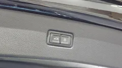 2021 Audi Q7 45 TDI Quattro Premium, чёрный — фото 20