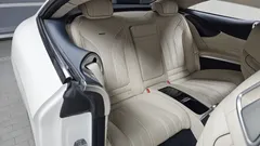 2021 Mercedes-Benz S-Class S63 AMG 4MATIC+ Coupe, белый — фото 11