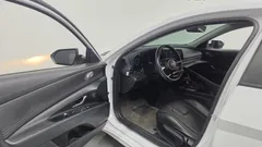 2021 Hyundai AVANTE Modern, белый — фото 10